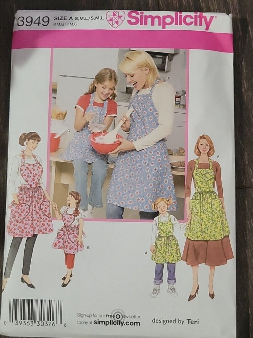 Simplicity 3949 Size A S M L Childs Adult Aprons Sewing Pattern Customizable NIP